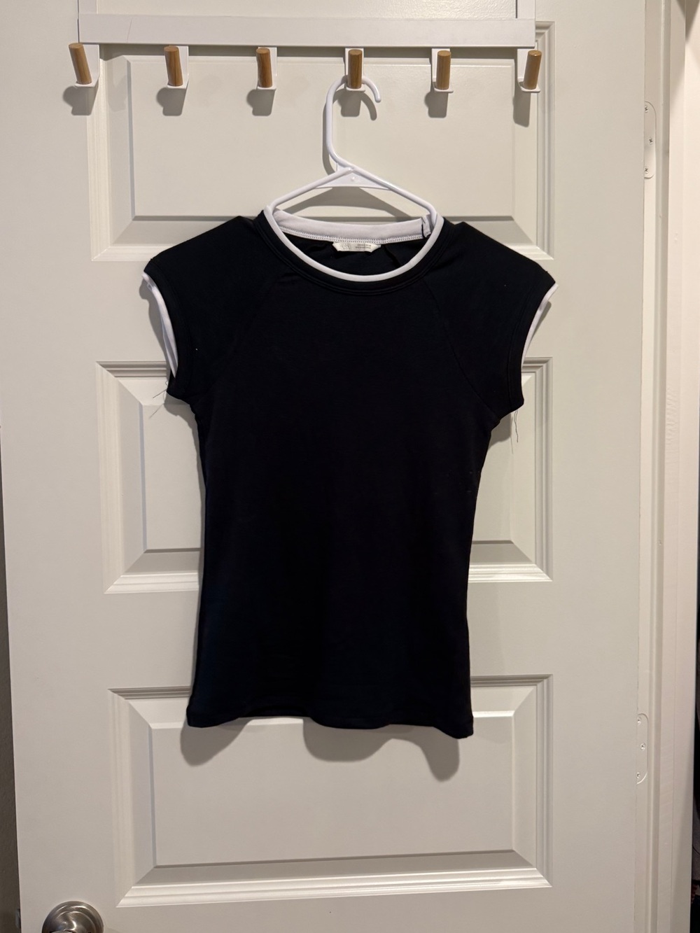 Zara Black Contrast-Trim Crewneck Tee